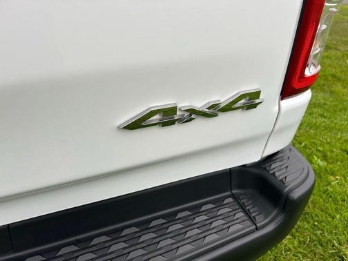 Bright White Clearcoat 2022 RAM 1500 Tradesman