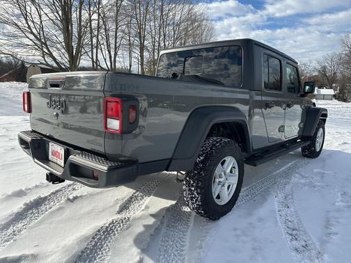 2020 Jeep Gladiator Sport S