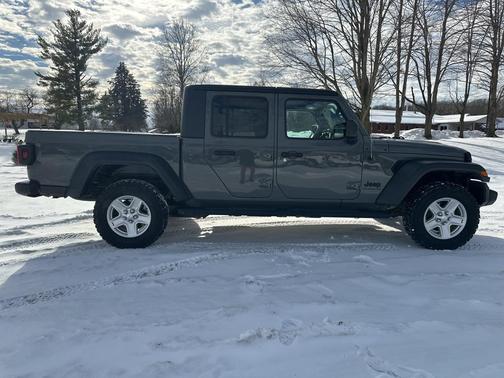 2020 Jeep Gladiator Sport S