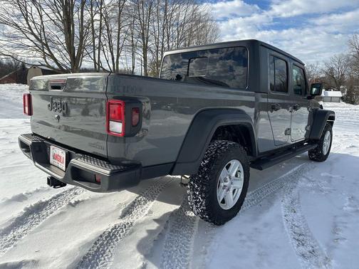 2020 Jeep Gladiator Sport S