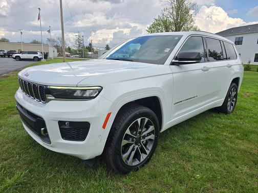 Bright White Clearcoat 2023 Jeep Grand Cherokee L Overland