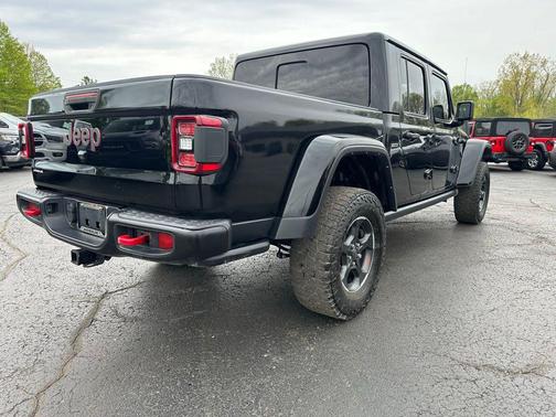 Black Clearcoat 2023 Jeep Gladiator Rubicon