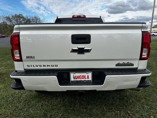 2017 Chevrolet Silverado 1500 High Country
