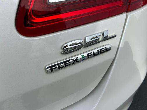 2014 Ford Taurus SEL