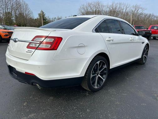 2014 Ford Taurus SEL