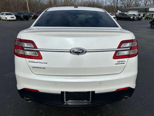 2014 Ford Taurus SEL