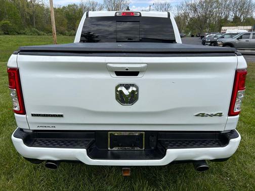 Bright White Clearcoat 2022 RAM 1500 Big Horn/Lone Star