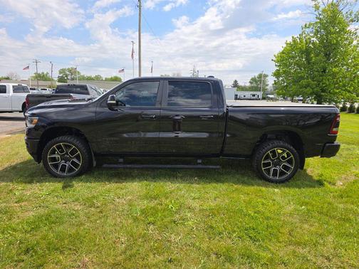 Diamond Black Crystal Pearlcoat 2019 RAM 1500 Rebel