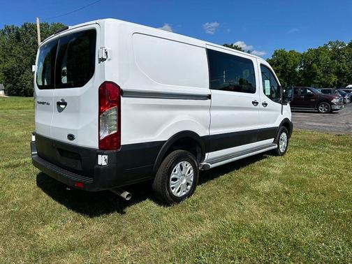 Oxford White 2025 Ford Transit-250 Base