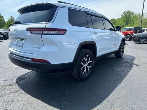 Bright White Clearcoat 2023 Jeep Grand Cherokee L Limited