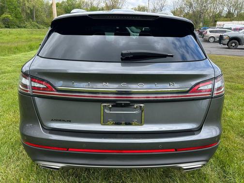 Asher Gray Metallic Clearcoat 2022 Lincoln Nautilus Reserve