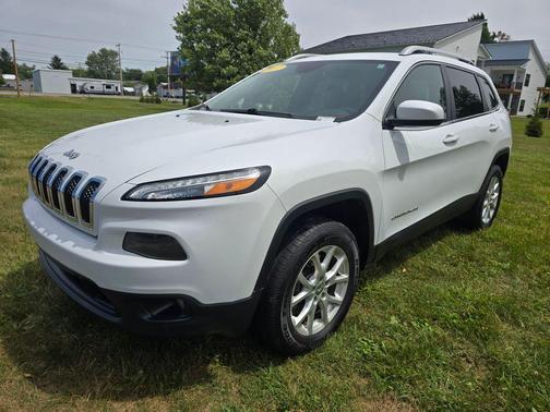 Bright White Clearcoat 2017 Jeep Cherokee Latitude