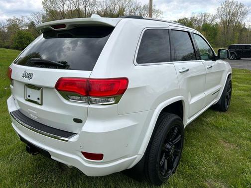 Ivory 3-Coat 2019 Jeep Grand Cherokee Overland