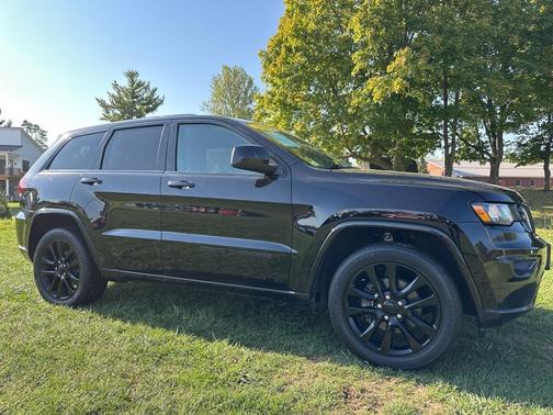 2019 Jeep Grand Cherokee Altitude