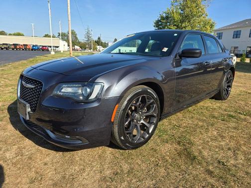 2019 Chrysler 300 S