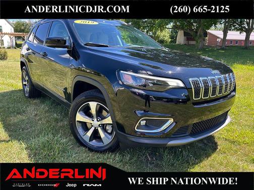 Diamond Black Crystal Pearlcoat 2019 Jeep Cherokee Limited