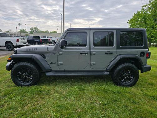 Sting-Gray Clearcoat 2023 Jeep Wrangler Willys