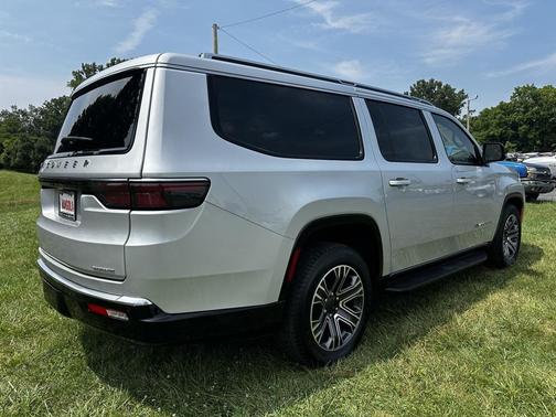 2024 Jeep Wagoneer L Series II 4x4