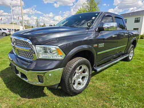 Maximum Steel Metallic Clearcoat 2017 RAM 1500 Laramie