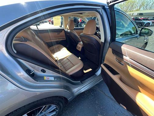 Silver 2016 Lexus ES 350 Base