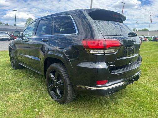 Brilliant Black Crystal Pearlcoat 2015 Jeep Grand Cherokee High Altitude