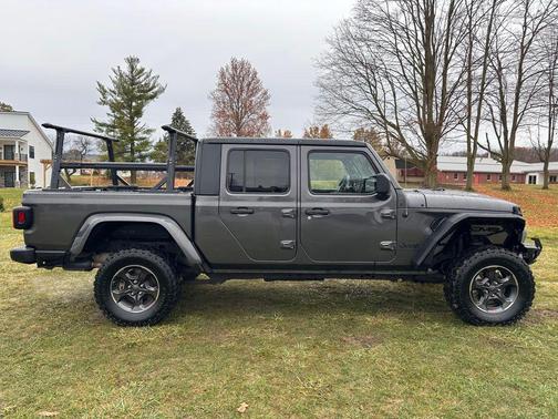 2021 Jeep Gladiator Sport S
