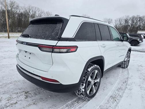 2023 Jeep Grand Cherokee 4xe Base