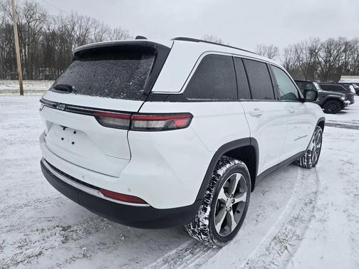 2023 Jeep Grand Cherokee 4xe Base