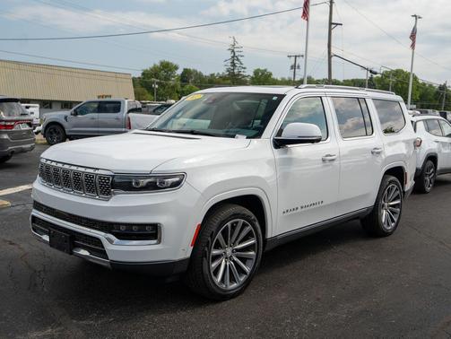 Bright White Clearcoat 2022 Jeep Grand Wagoneer Series II