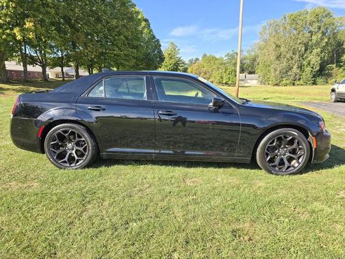 2019 Chrysler 300 S