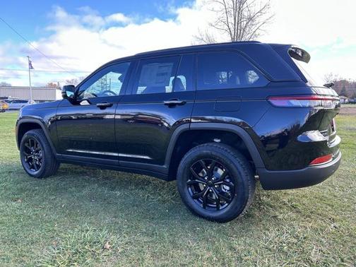 2025 Jeep Grand Cherokee Altitude
