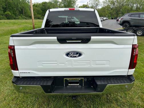 Oxford White 2024 Ford F-150 XLT