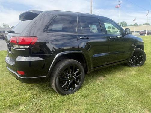 2022 Jeep Grand Cherokee Laredo