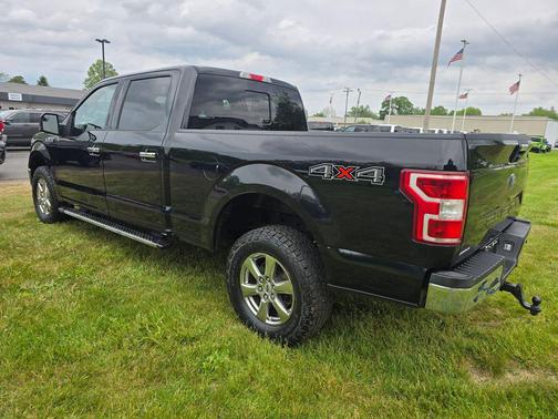 Shadow Black 2018 Ford F-150 XLT