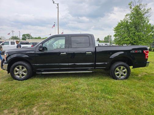 Shadow Black 2018 Ford F-150 XLT