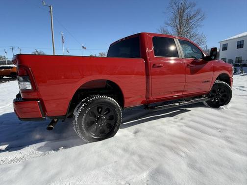 2024 RAM 2500 Big Horn Crew Cab 4x4 6'4' Box
