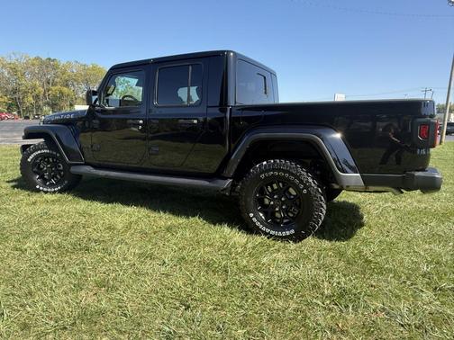 2025 Jeep Gladiator High Tide