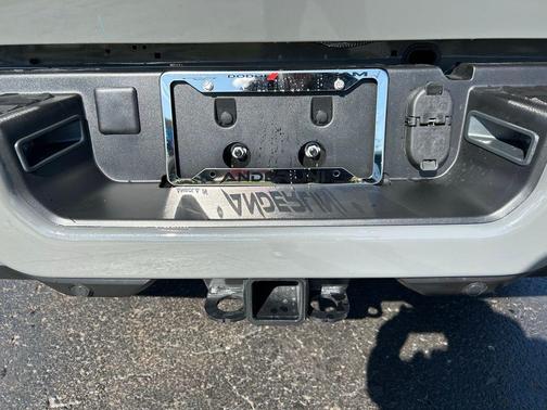 Ceramic Gray Clearcoat 2026 RAM 2500 Black Express Crew Cab 4x4 6'4' Box