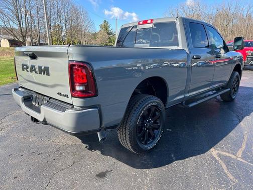 Ceramic Gray Clearcoat 2026 RAM 2500 Black Express Crew Cab 4x4 6'4' Box