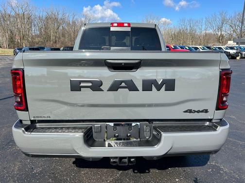 Ceramic Gray Clearcoat 2026 RAM 2500 Black Express Crew Cab 4x4 6'4' Box