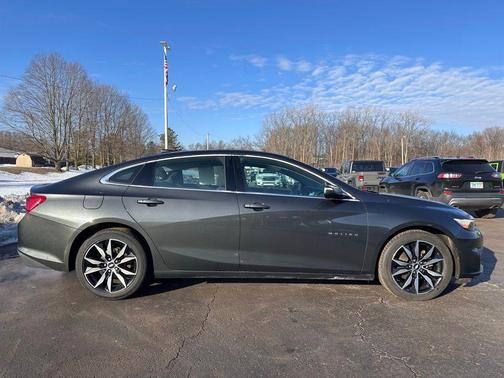 2017 Chevrolet Malibu 1LT
