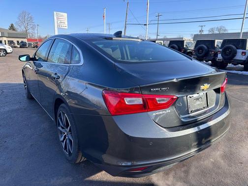2017 Chevrolet Malibu 1LT