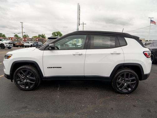 Bright White Clearcoat 2026 Jeep Compass Limited