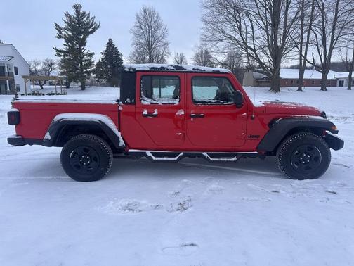 2023 Jeep Gladiator Sport