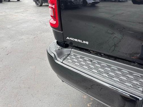 Diamond Black Crystal Pearlcoat 2026 RAM 2500 Black Express Crew Cab 4x4 6'4' Box