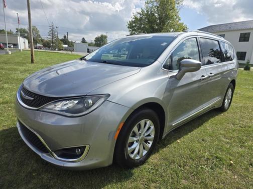2018 Chrysler Pacifica Touring-L Plus