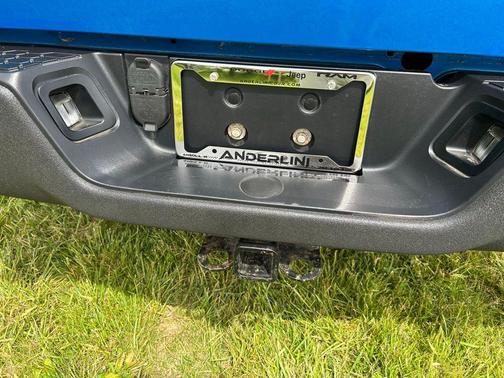 Hydro Blue Pearlcoat 2022 RAM 1500 Classic SLT