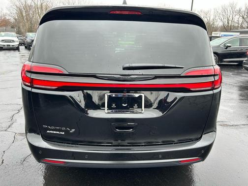 2026 Chrysler Pacifica L