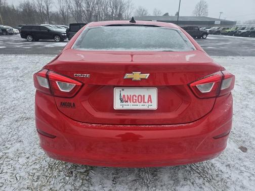 2018 Chevrolet Cruze LS