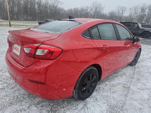 2018 Chevrolet Cruze LS